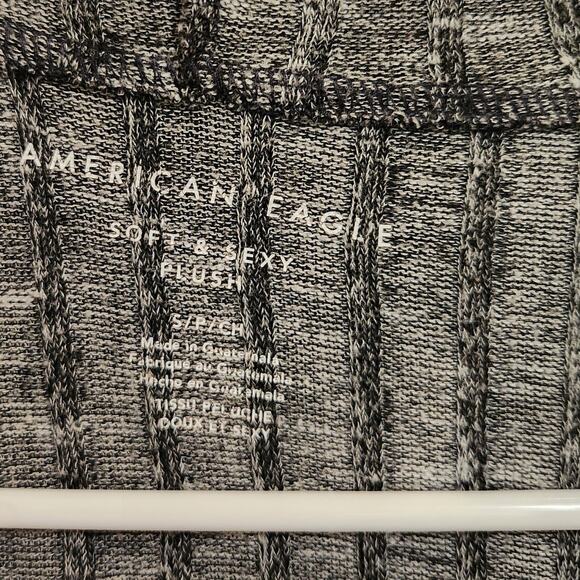 American Eagle Gray Knit Relax Pullover Soft & Sexy Plush Hooded Sweater Small - Picture 3 of 4